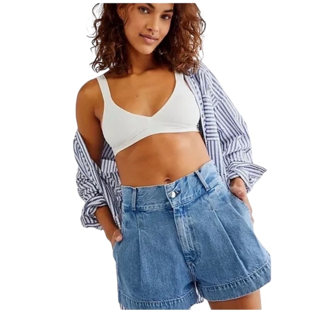 FREE PEOPLE EDWIN Isla Denim High Waist Shorts, Size 31. - Picture 3 of 13